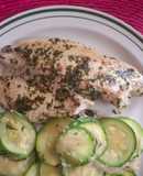 Filetes de pescado blanco marinados con cilantro y aceite de oliva