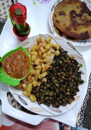 A picture of Crispy karari bhindi.