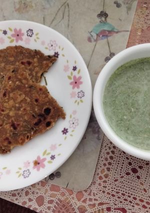 A picture of Pearl millet flour and methi leaves paratha.