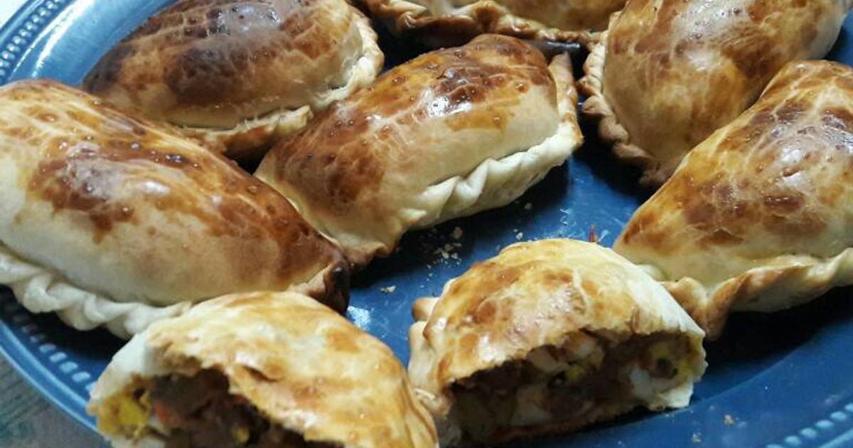 Best empanada de carne cortada a cuchillo near me