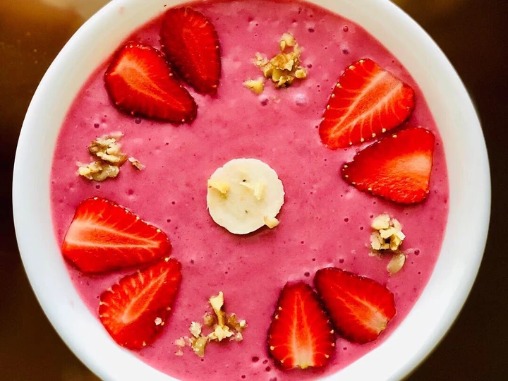 Recipe Strawberry banana beet oatmeal smoothie bowl the Delicious Perfect