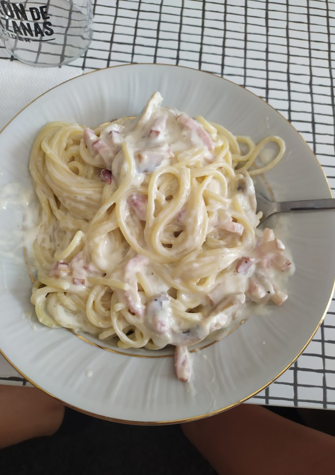 Una foto de Espaguetis carbonara