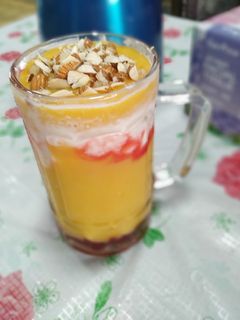 रंगीला मैंगो शेक रेसिपी (Rangeela mango shake recipe in Hindi) रेसिपी मुख्य फोटो
