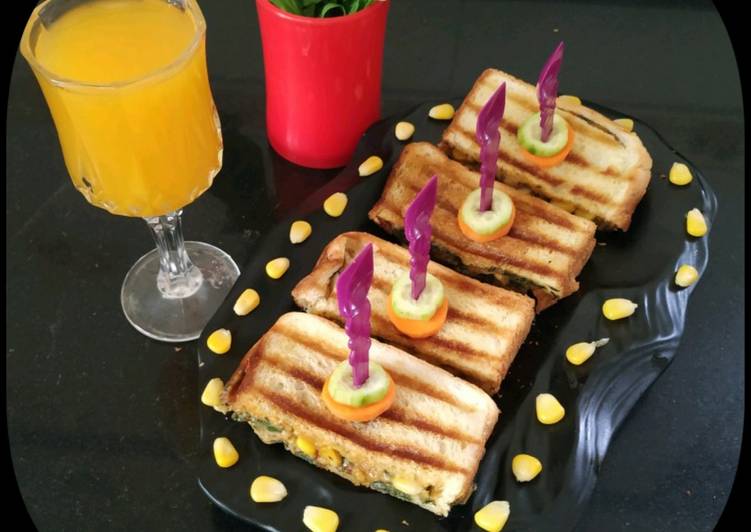 Recipe of Speedy Cheese Spinach-Corn Sandwich