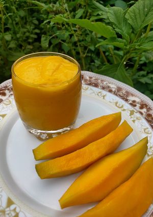 A picture of Mango lassi.