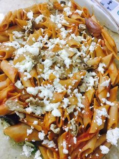 صورة لوصفة معكرونة بصوص طماطم والخضار مشوية 😍😋