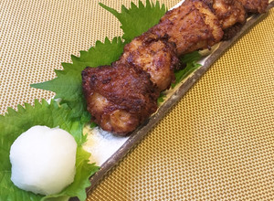 A picture of ”Shoyu Karaage ” the Japanese Fried Chicken Soysauce flavor.