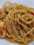 Garlic Sautéed Scallop and Shrimp Pasta