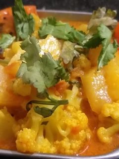 મિક્સ શાક (Mix shaak Recipe in Gujarati) રેસીપી મુખ્ય ફોટો