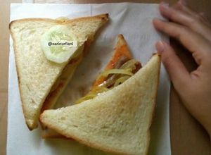 Foto resep Omar Sandwich (onions-margarine)