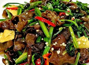 Foto resep Tumis Jamur Kuping dan Seledri