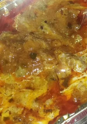 A picture of Aloo tikki chole.