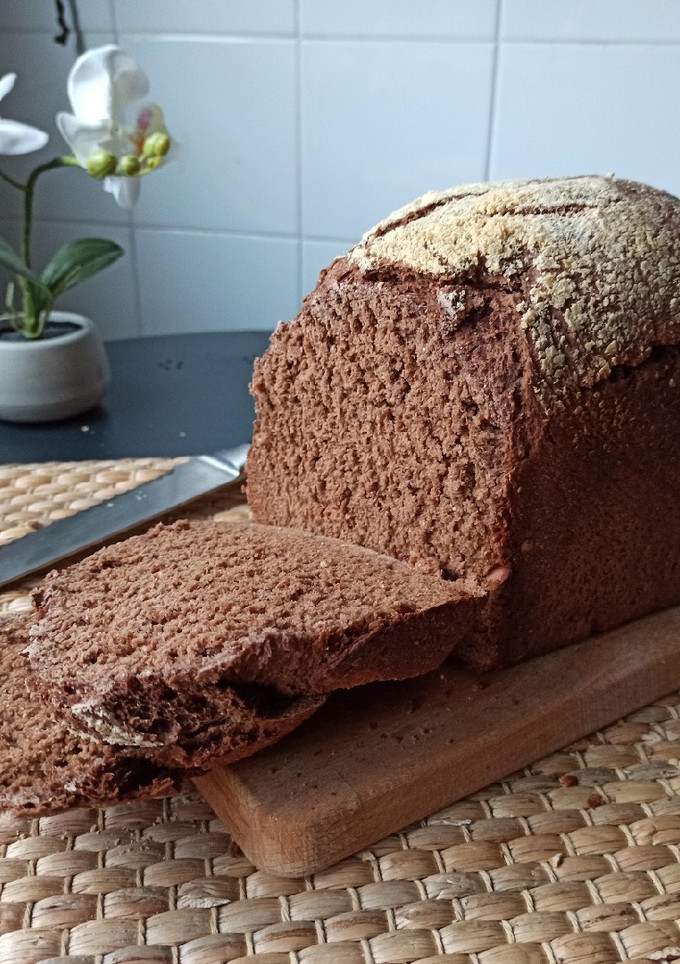 Una foto de Pan dulce de chocolate y almendras en panificadora Lidl