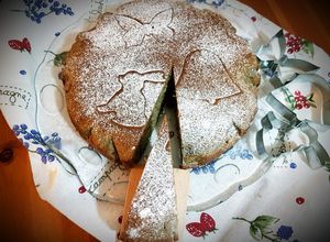 Foto di Torta semplice con farina di canapa