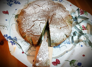 Foto di Torta semplice con farina di canapa