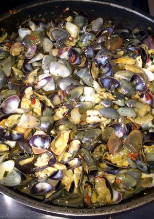 Una foto de Almejas en Salsa de Ostión y Jengibre