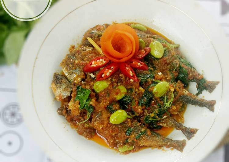 Resep Ikan layang kuah pedas Jadi, Sempurna