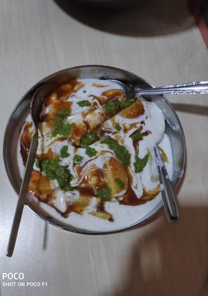 A picture of Dahi alu.