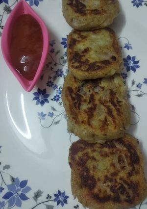 A picture of Aloo crispy snack.