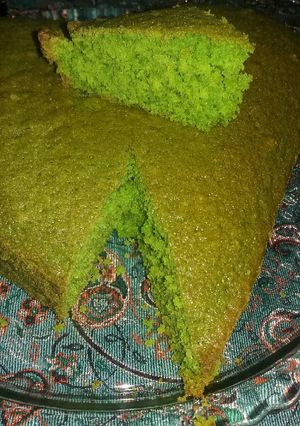عکسی از دستور کیک اسفناج