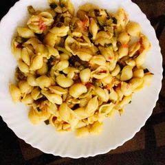 A picture of Shell Macaroni.