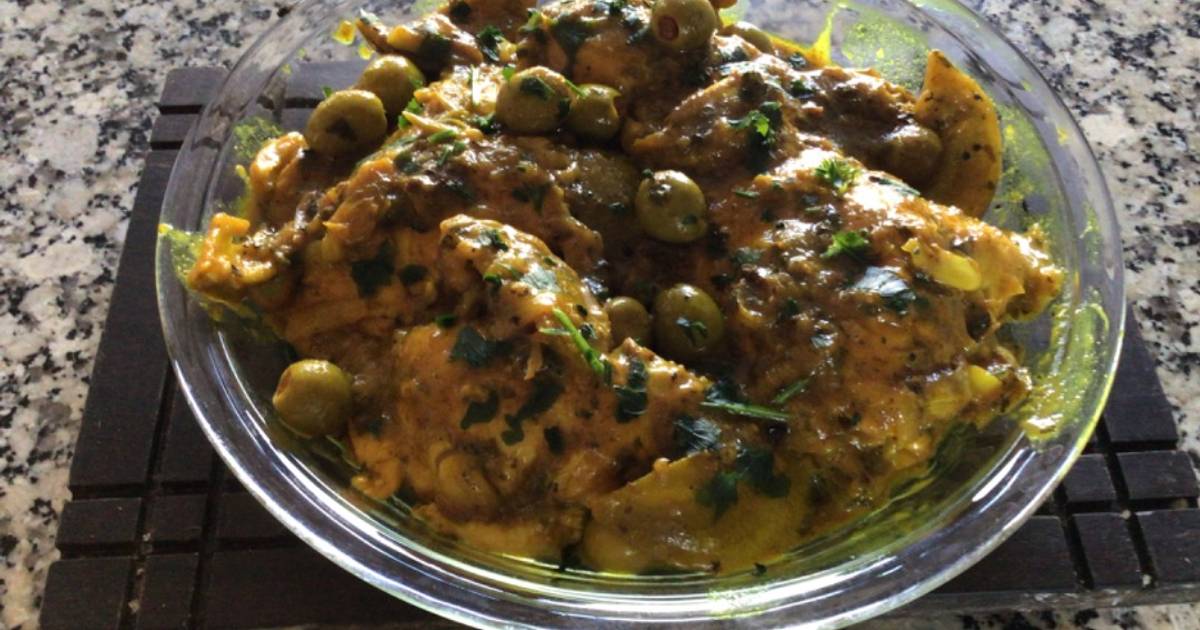 Pollo con aceitunas y limones (Tajine) Receta de Rosa Padrón Argentó-  Cookpad