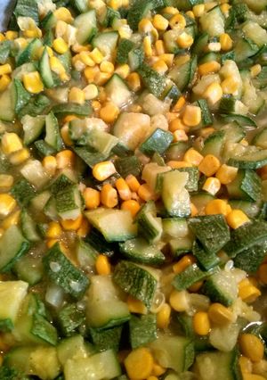 Una foto de Calabacitas con elote!!