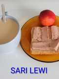 Café CON LECHE, 1 REBANADA DE PAN DE MOLDE CON PATÉ DE CERDO Y NECTARINA