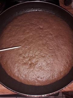 Una foto de Pan de chocolate, sin horno sin batidora, (en estufa) fácil