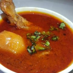 A picture of Aloo Chicken ka Salan.