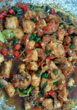 Foto resep Ayam gebuk daun kari