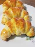 Super Easy Butter Medialunas
