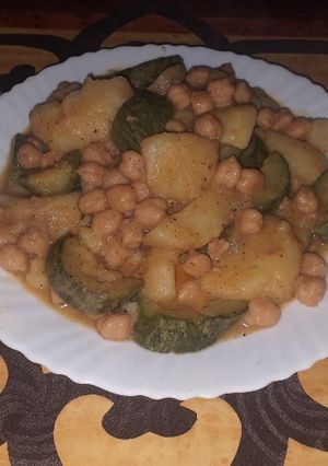 صورة لوصفة بطاطا وكورجات بلاصوص
