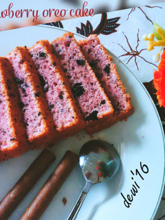 Foto resep Strawberry Oreo Milk Chiffon Cake