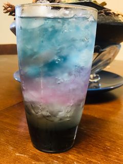 Una foto de Rainbow lemonade