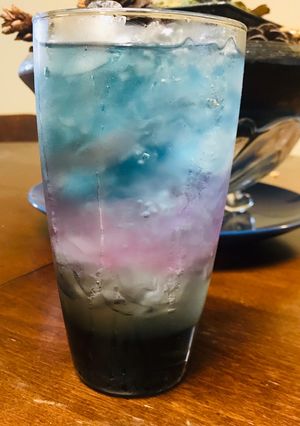 Una foto de Rainbow lemonade