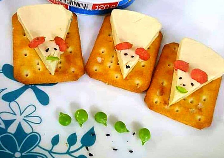 Simple Way to Make Quick Cheese mouse on biscuits