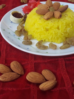 केसरिया मीठे भात (kesariya meethe bhaat recipe in Hindi) रेसिपी मुख्य फोटो