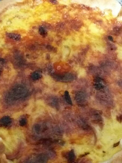 Una foto de Quiche de frankfurts y sobrasada