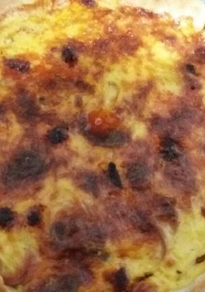 Una foto de Quiche de frankfurts y sobrasada