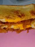 Sandwich Telur dan Bawang Bombay