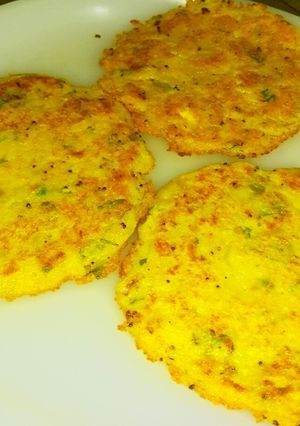 A picture of Leftover Rice Cheela.