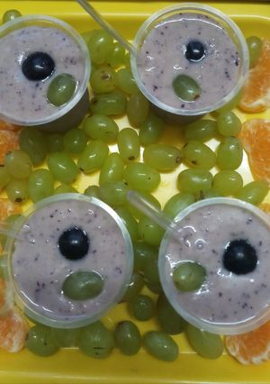 इंस्टेंट फ्रूट आइसक्रीम (instant fruit ice cream recipe in Hindi) रेसिपी मुख्य फोटो