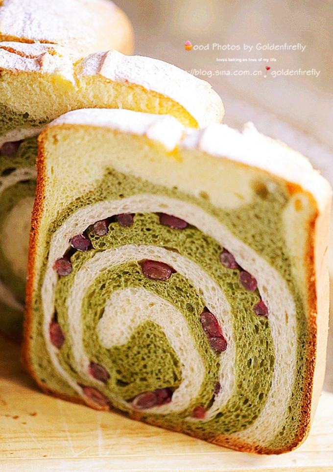 A picture of Chiffon Cake and Matcha Bread Combo (Made Entirely with a Bread Machine).