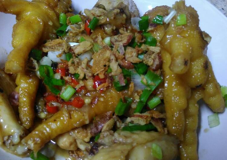 Tumis Ceker dan Sayap Ayam Sederhana