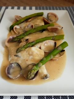 Una foto de Rodaballo al cava