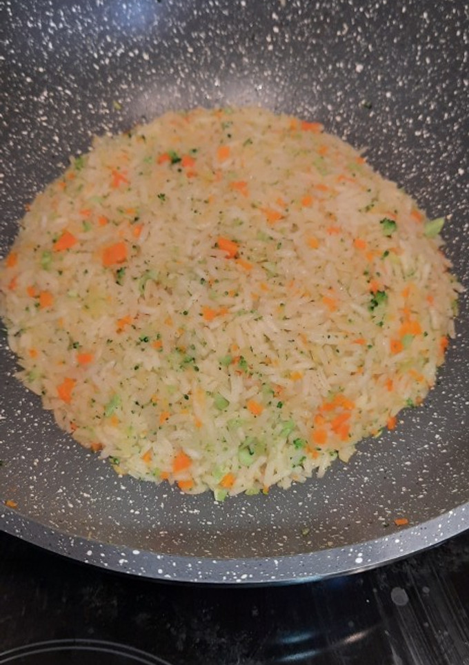 Una foto de Rico arroz a la jardinera