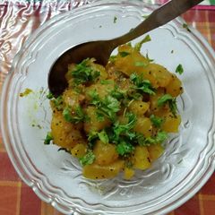 A picture of Raw papaya dry sabzi.