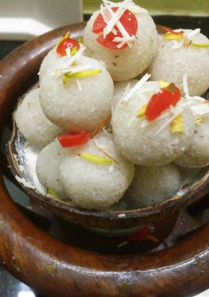 A picture of Coconut Laddu.