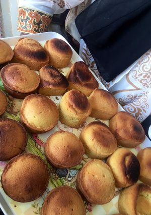 A picture of Delicious vanilla cakes🥯🥖🍞.
